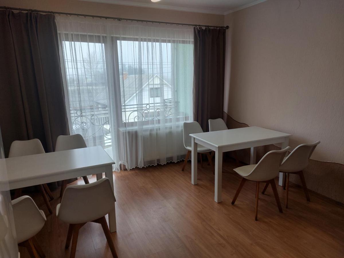 Hotel Pyate Koleso Lazeshchyna Esterno foto
