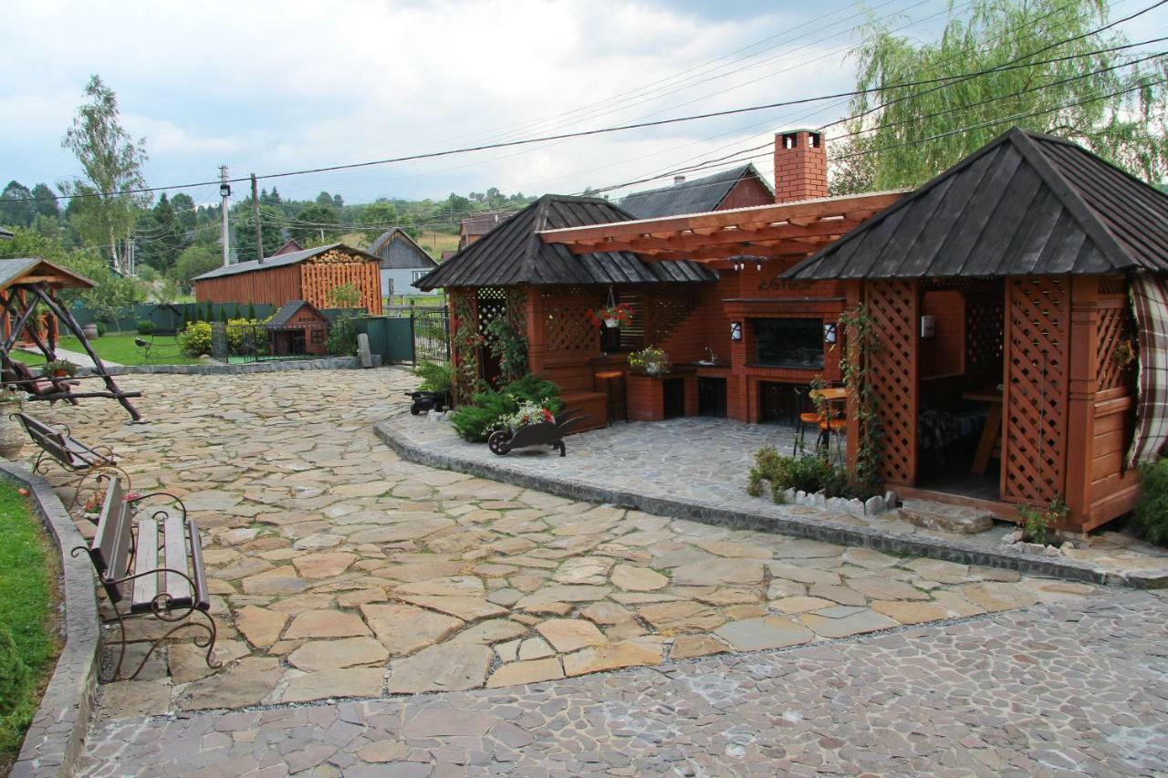 Hotel Pyate Koleso Lazeshchyna Esterno foto